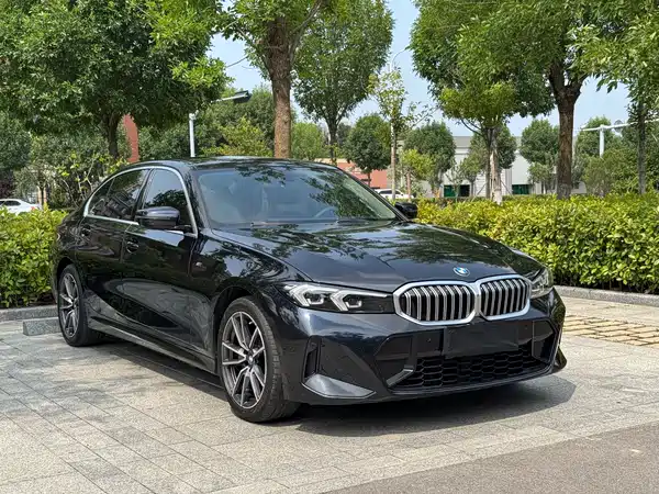 BMW 3 Series 2023