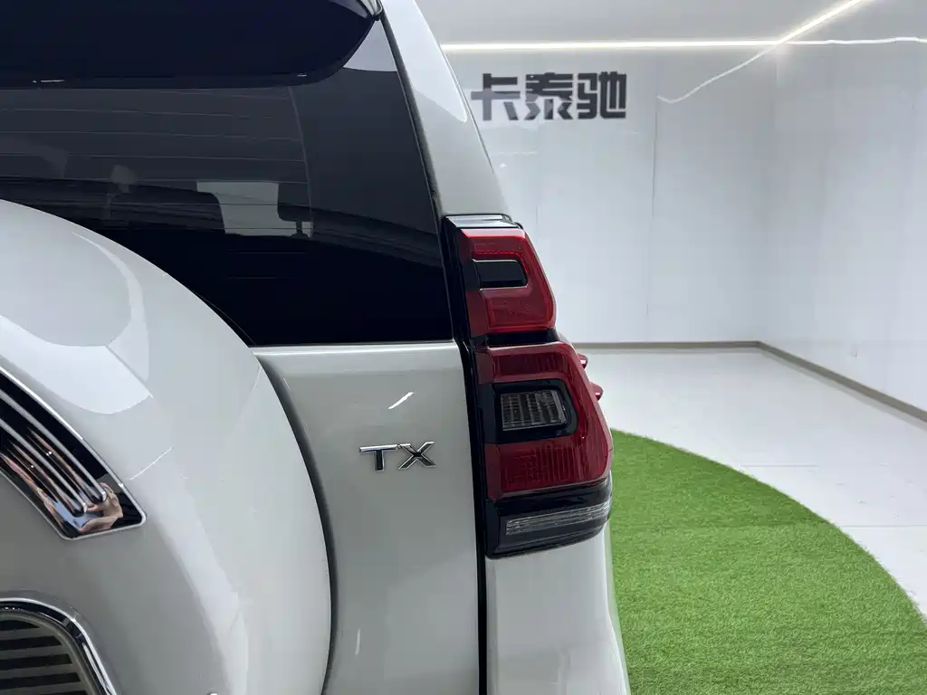 Toyota Prado 2019 — фото 26
