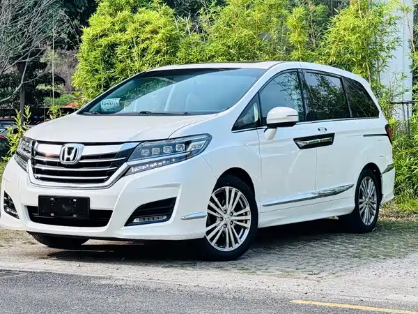 Honda Elysion 2017