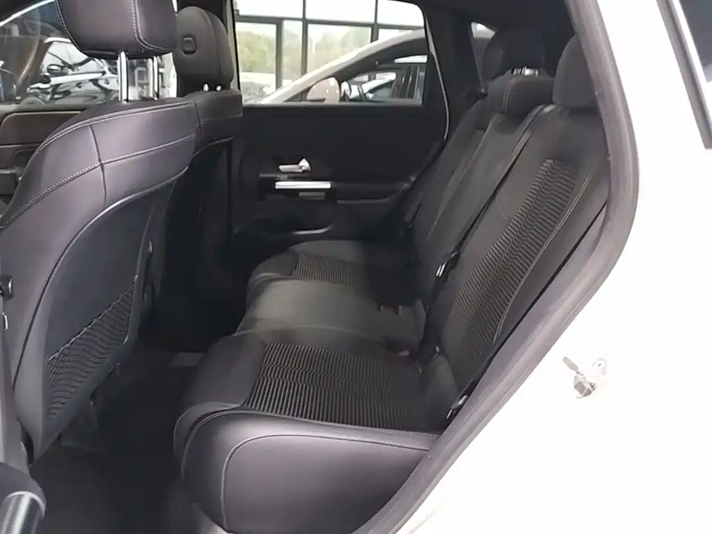 Mercedes-Benz B-Class 2020 — фото 17