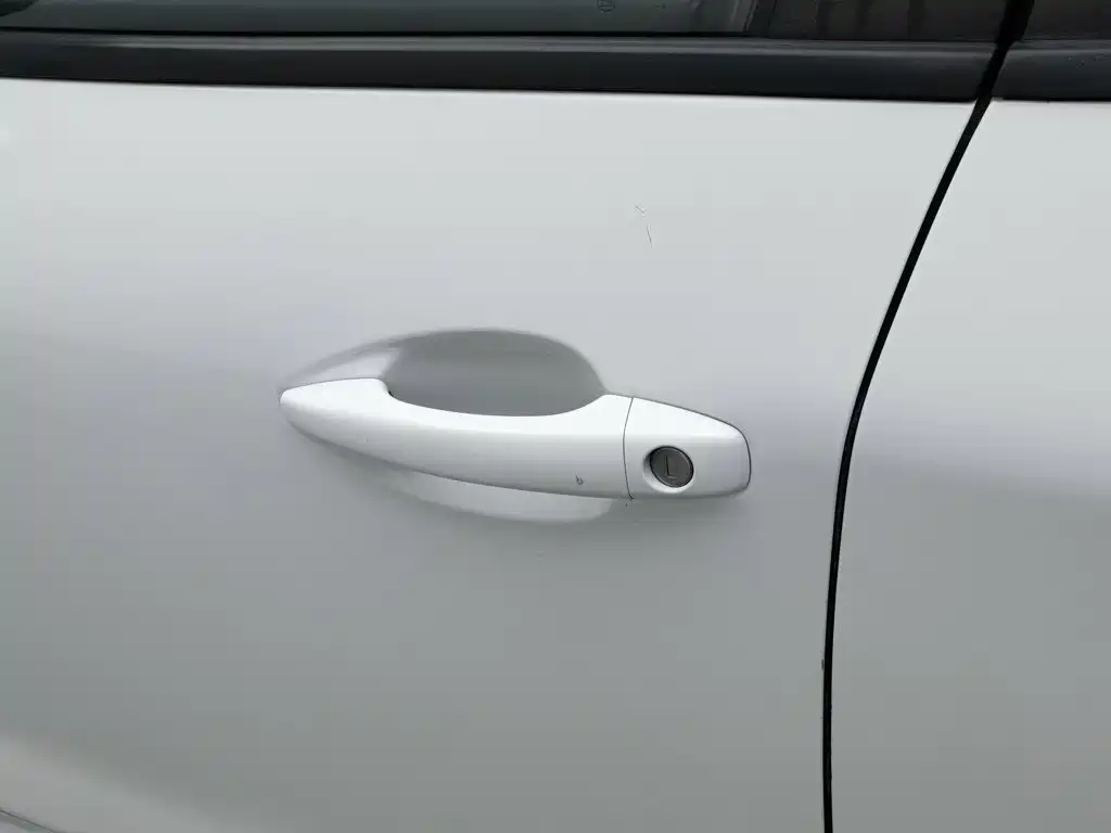Peugeot 2008 2015 — фото 18