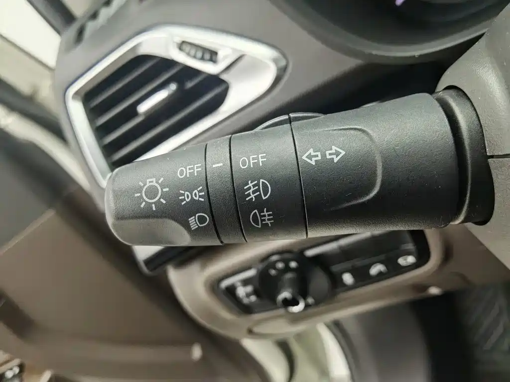 GAC Trumpchi GS4 2017 — фото 21