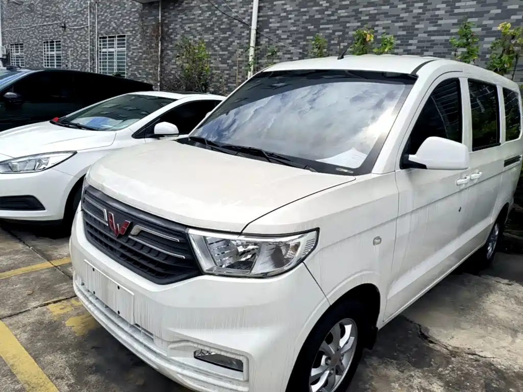 Wuling Hongguang V 2023