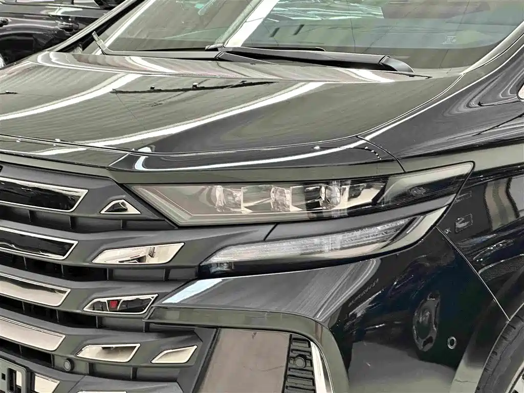 Toyota Vellfire 2025