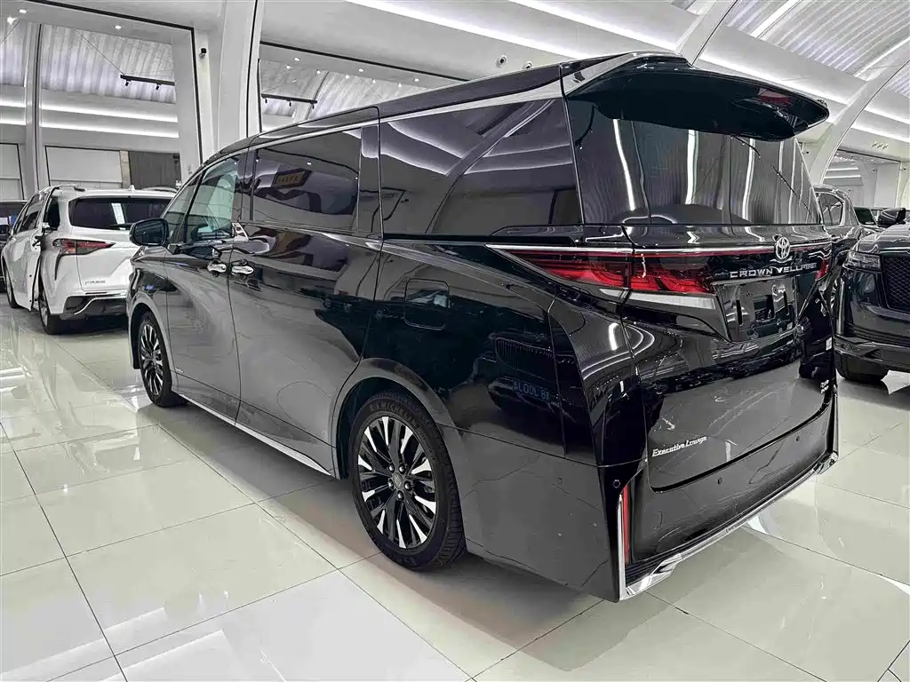 Toyota Vellfire 2025