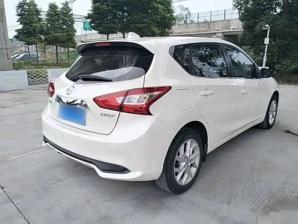 Nissan Tiida 2021