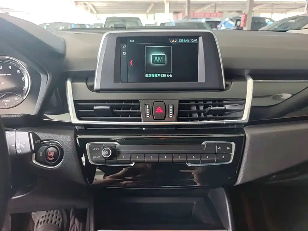 BMW 2 Series Station Wagon 2019 — фото 13