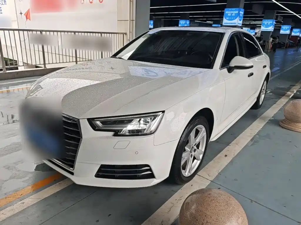 Audi A4L 2018