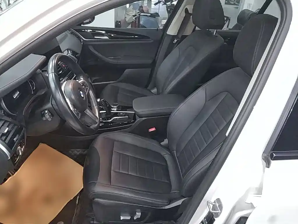 BMW X3 2018 — фото 15