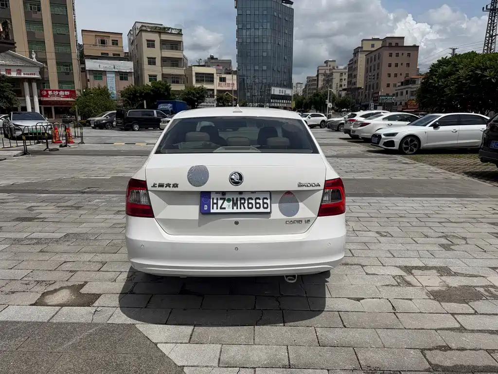Skoda Rapid 2014