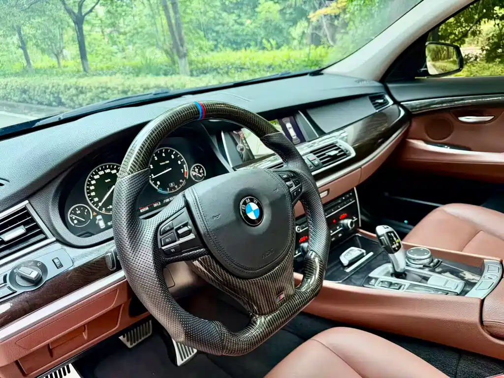BMW 5 Series GT 2015 — фото 4