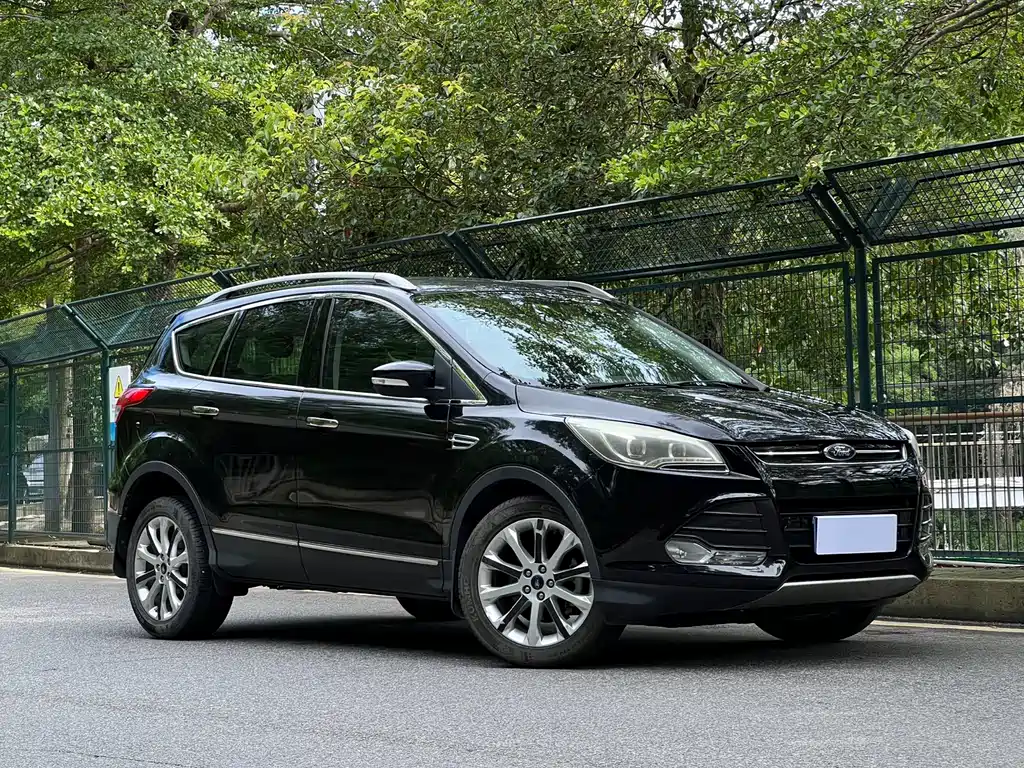 Ford Kuga 2014
