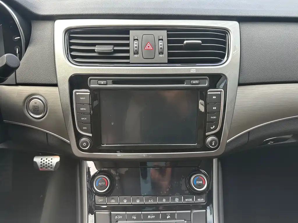 Haval H8 2018 — фото 9