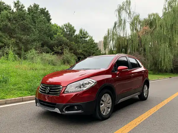 Suzuki S-Cross 2014