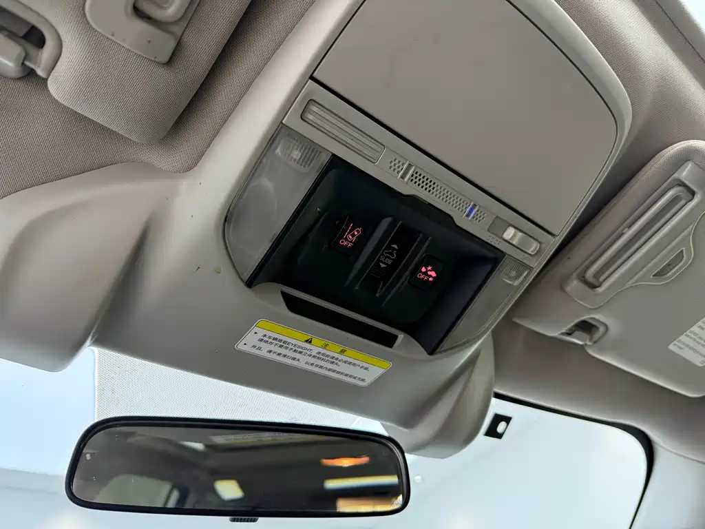 Subaru Forester 2019 — фото 10
