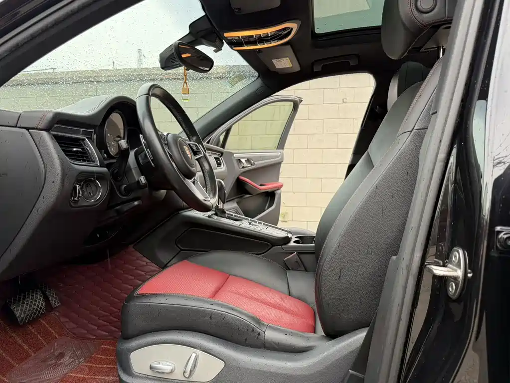 Porsche Macan 2016