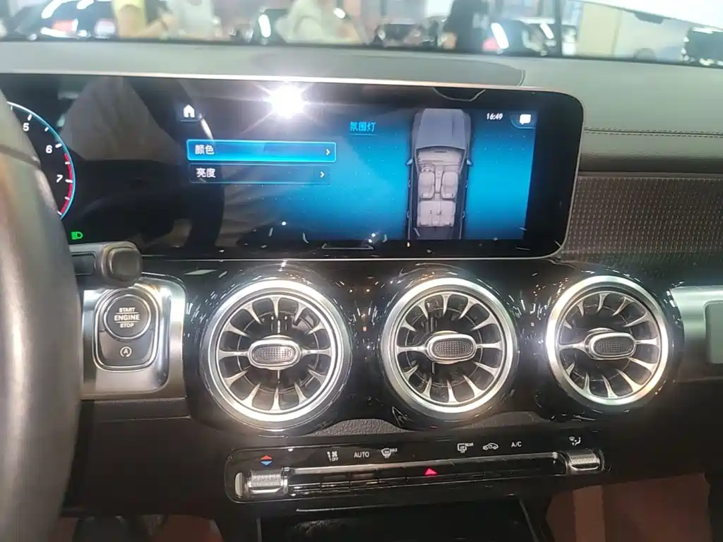 Mercedes-Benz GLB 2020 — фото 13