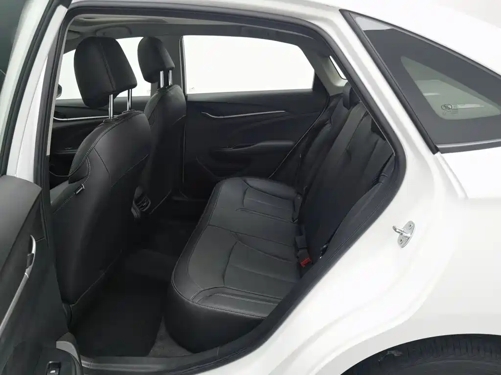 Buick Excelle GT 2022 — фото 15