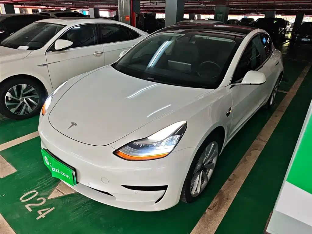 Tesla Model 3 2020 — фото 1