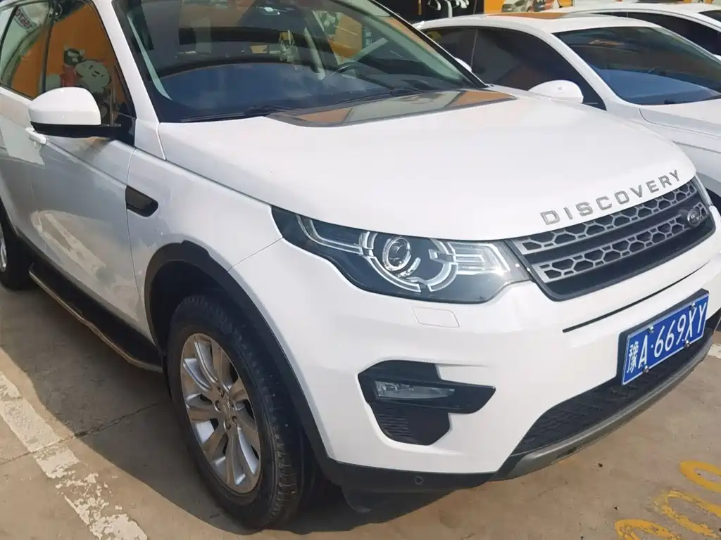 Land Rover Discovery Sport 2017 — фото 3
