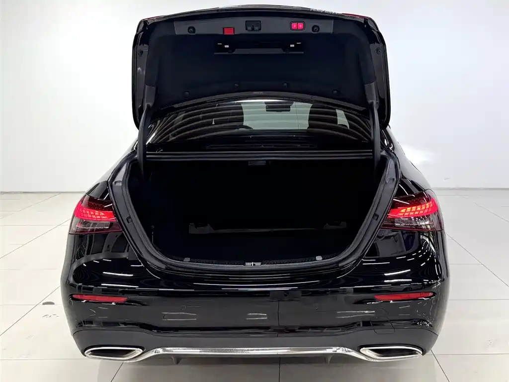 Mercedes-Benz E-Class 2021 — фото 5