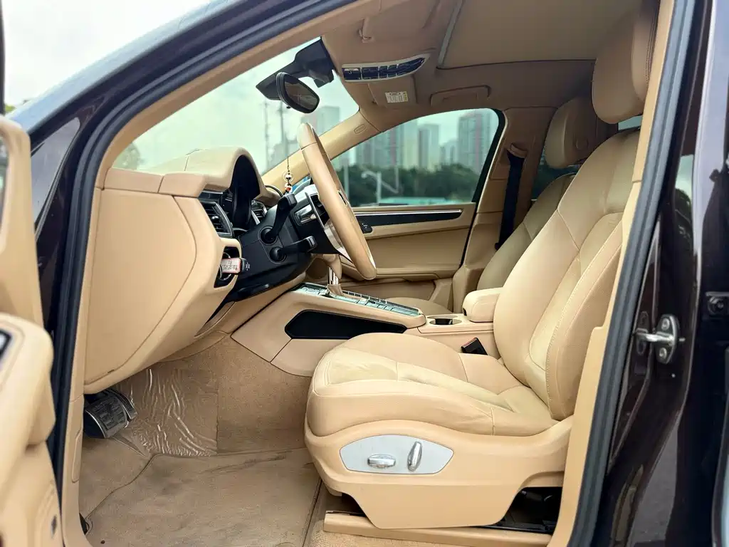Porsche Macan 2015 — фото 12
