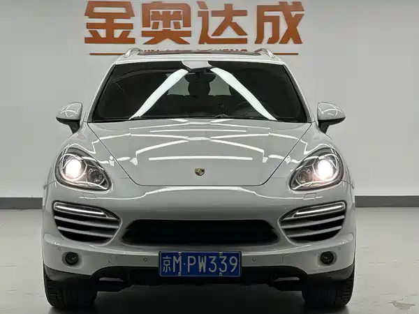 Porsche Cayenne 2011