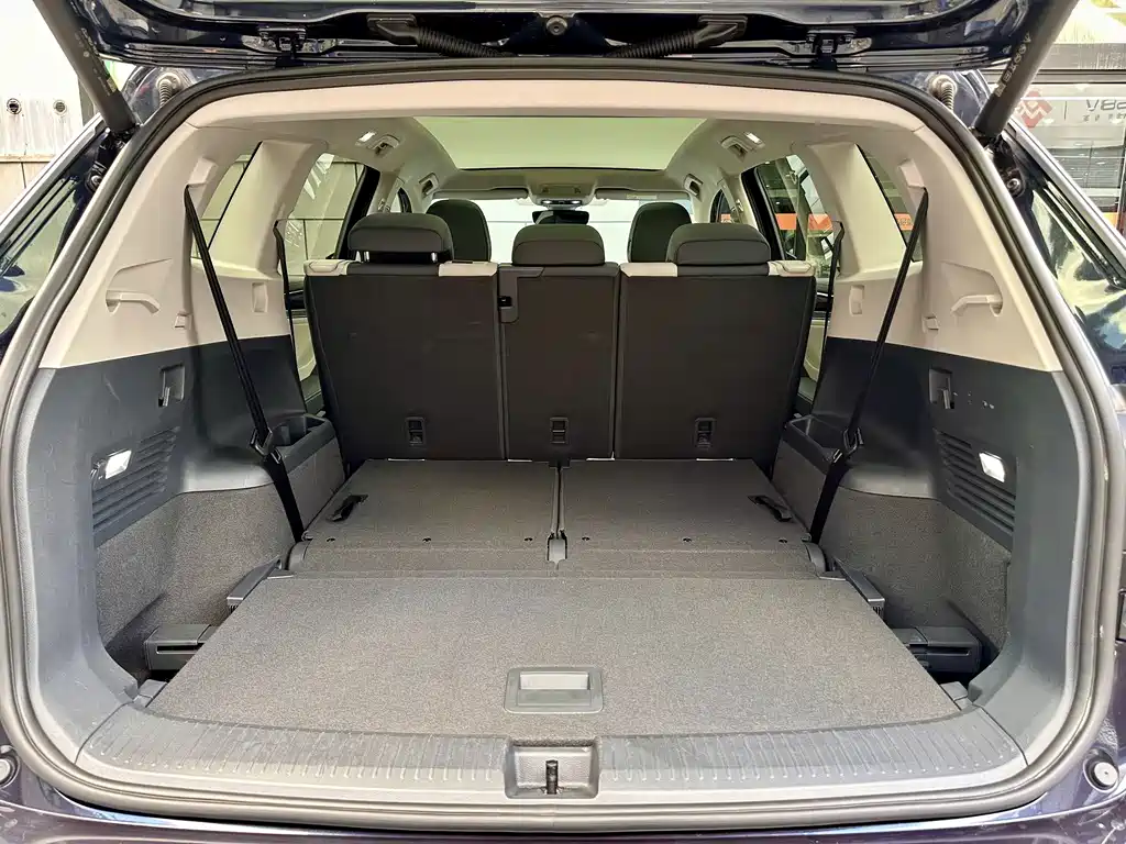 Volkswagen ID 6 CROZZ 2022 — фото 10