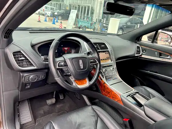 Lincoln Nautilus 2019