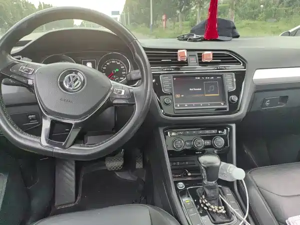 Volkswagen Tiguan L 2019
