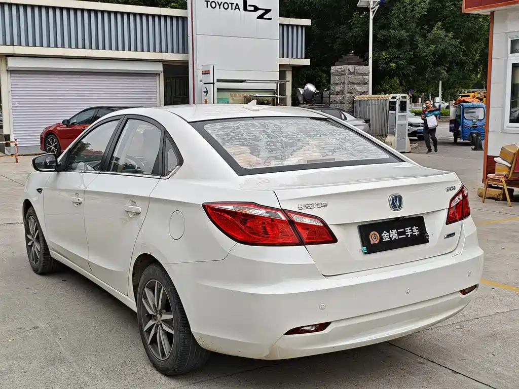 Changan Eado 2015