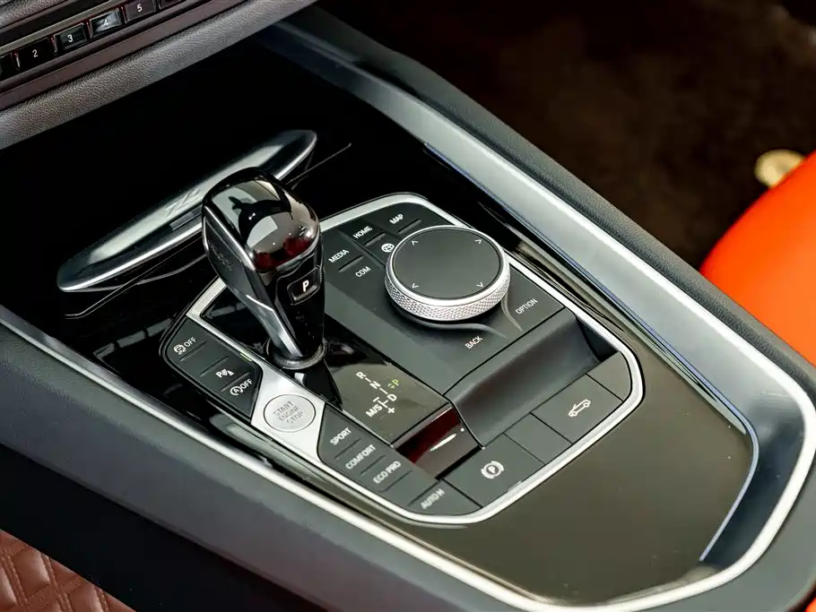 BMW Z4 2022 — фото 18