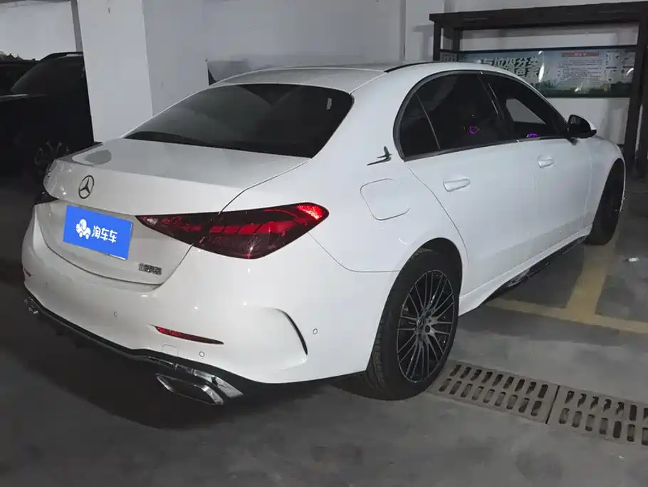 Mercedes-Benz C-Class 2024