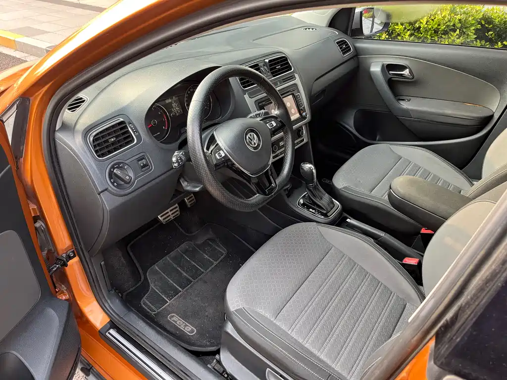 Volkswagen Polo 2014