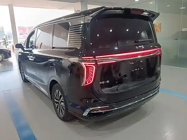 Hongqi HQ9 PHEV 2024