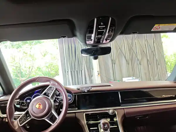 Porsche Panamera 2020