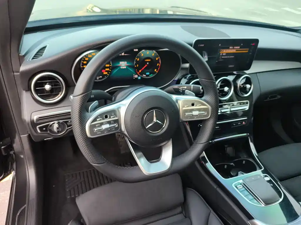 Mercedes-Benz C-Class 2020 — фото 24
