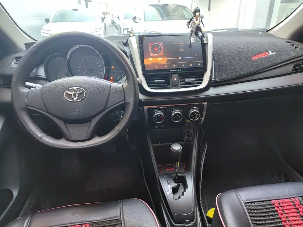 Toyota Yaris L 2019 — фото 11