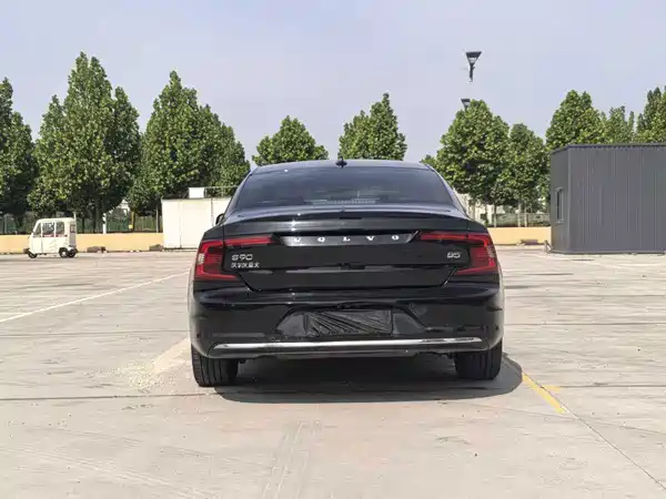 Volvo S90 2021