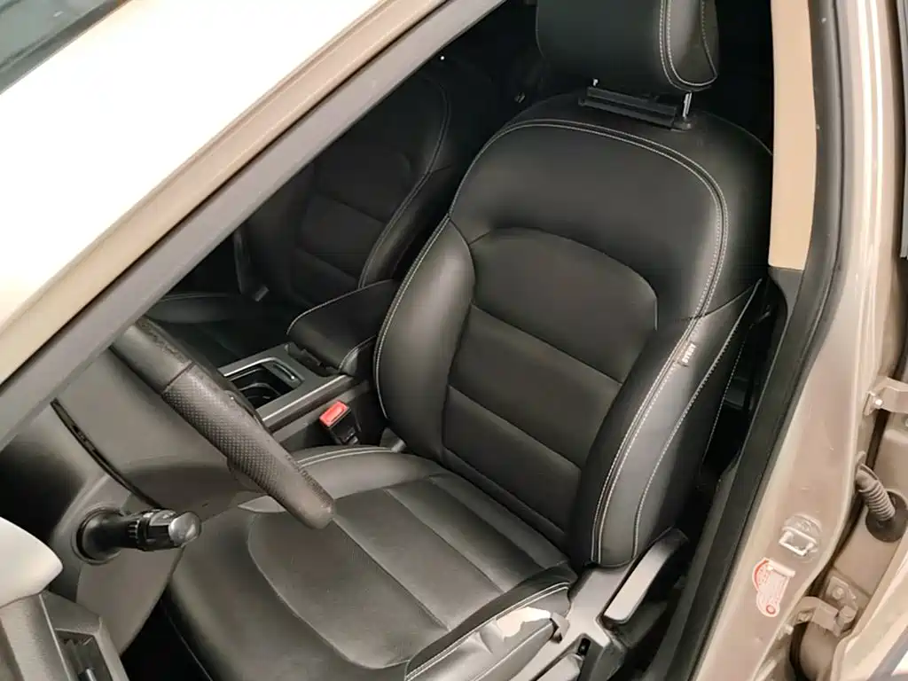 Geely Emgrand GS 2018 — фото 15