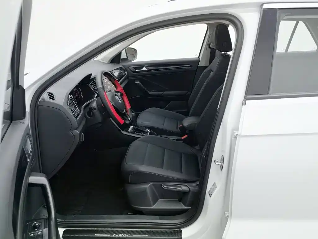 Volkswagen T-Roc 2020 — фото 10