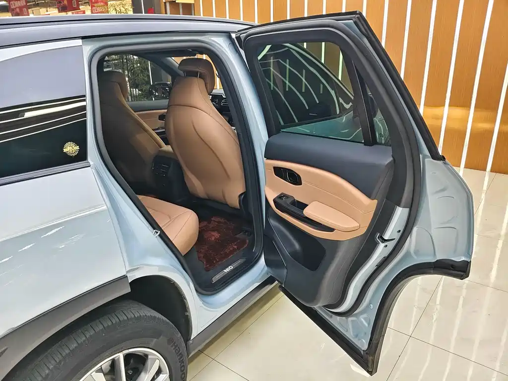 NIO ES6 2020
