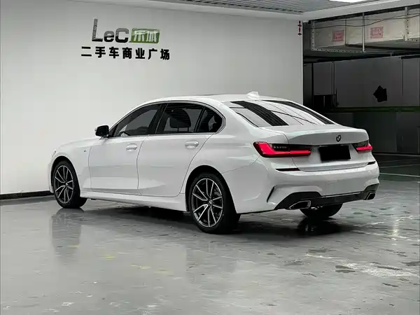 BMW 3 Series 2021