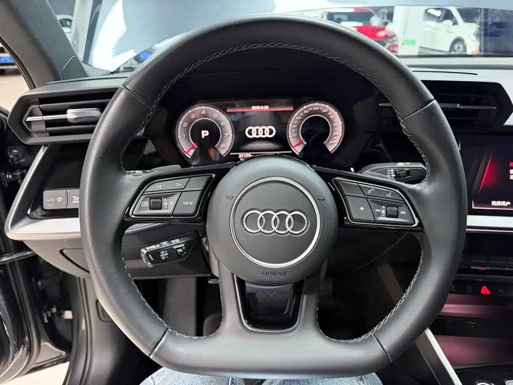 Audi A3 2024 — фото 20