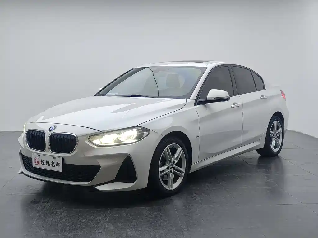 BMW 1 Series 2019 — фото 1