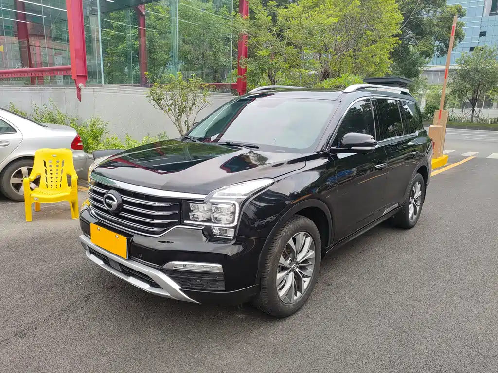 GAC Trumpchi GS8 2017 — фото 1