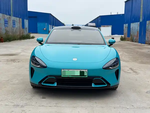 Xiaomi SU7 2024
