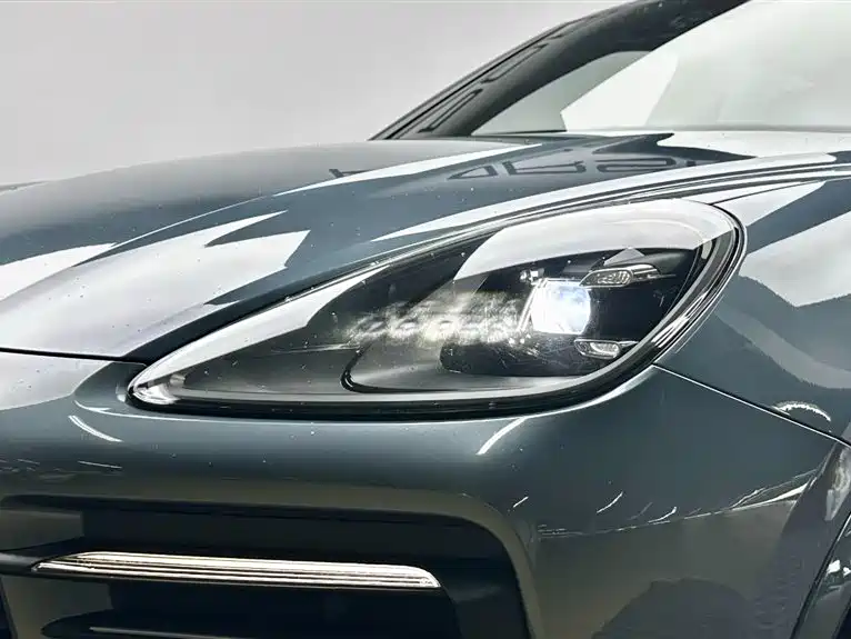 Porsche Cayenne 2018 — фото 8