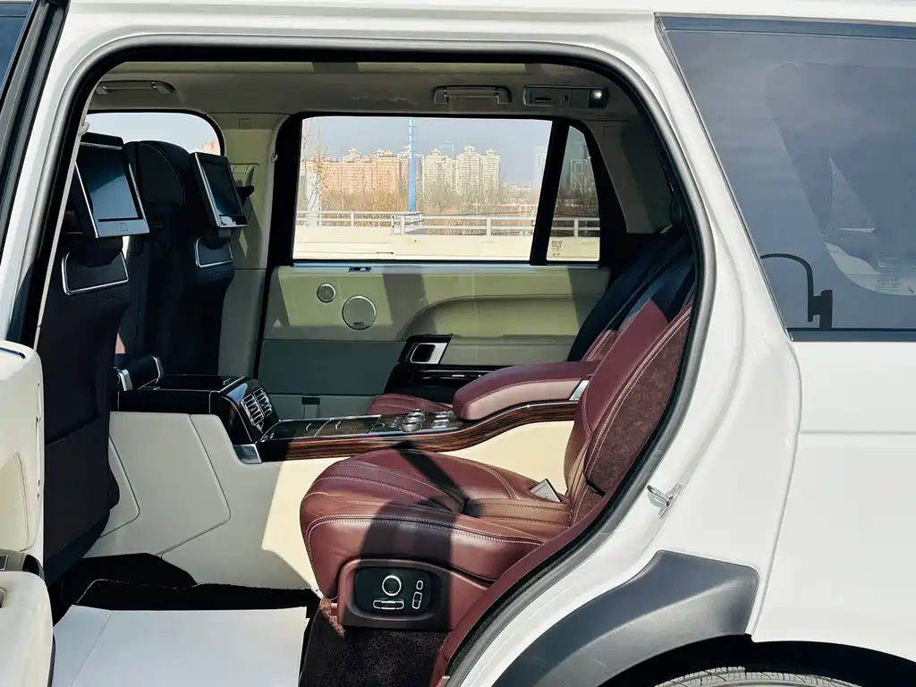 Land Rover Range Rover 2016 — фото 19