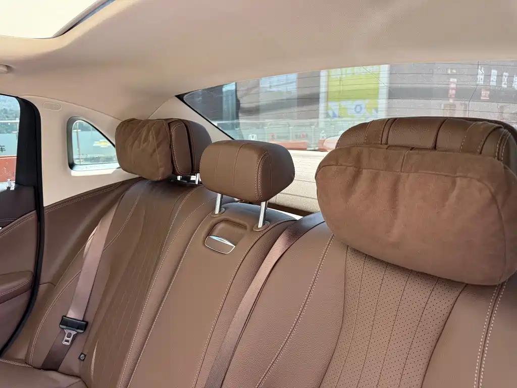 Mercedes-Benz E-Class 2020 — фото 34